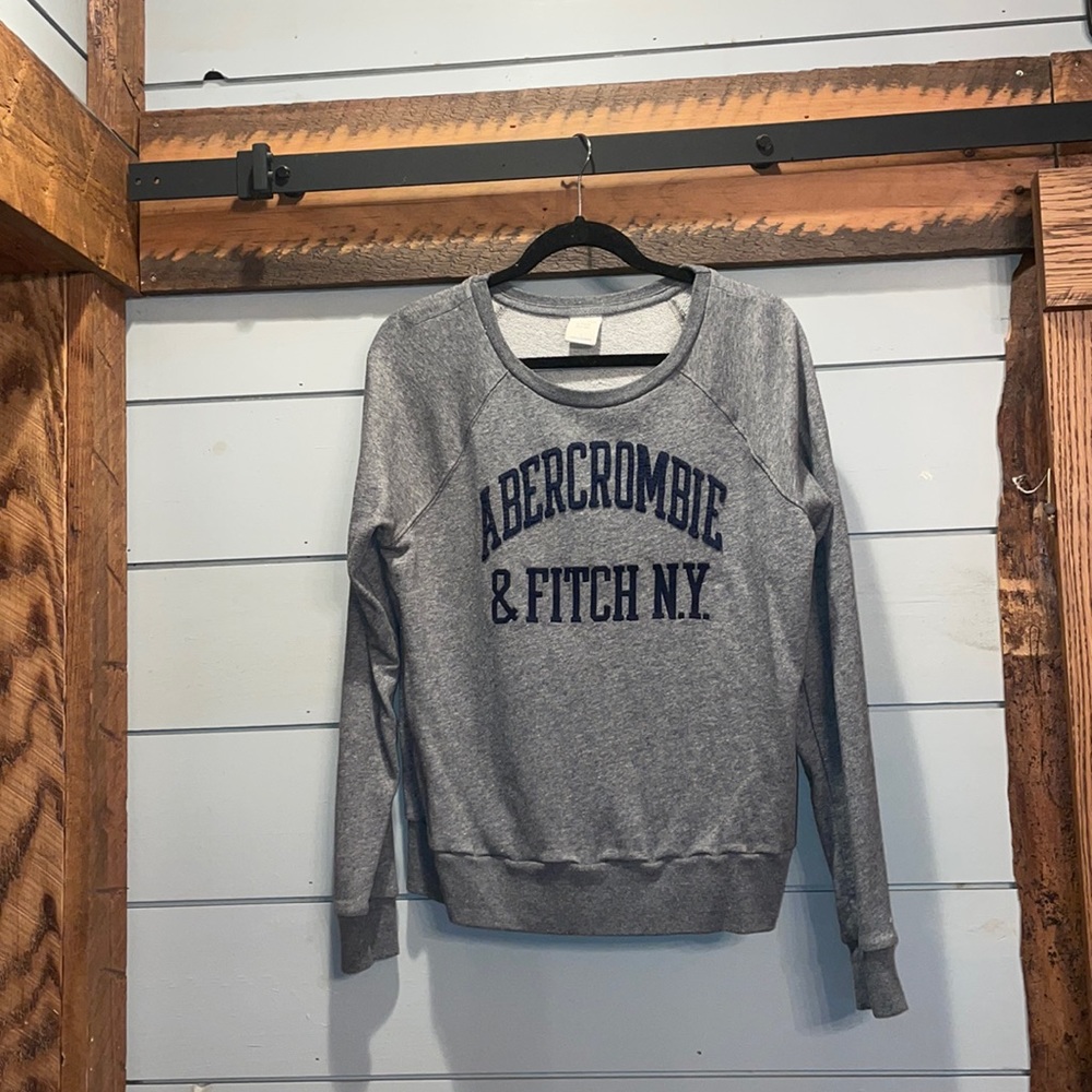 Abercrombie & fitch large lightweight crew neck sweatshirt euc